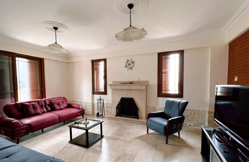 Yenisehir Apartment | Separate Villa with Pool and Garden in Lefkosa