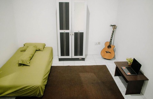 Cileunyi Hostel | Sepohon Kost