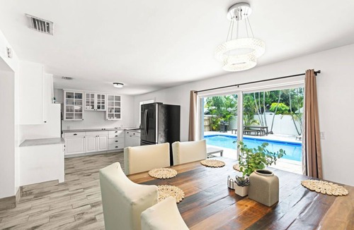 Jupiter House | Sept Special! Limited-Time Discount – Book Now!