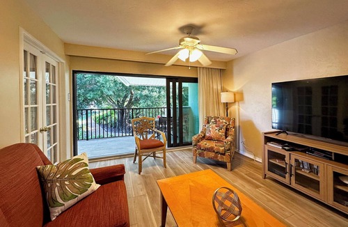 Park Shore Condo | September October Special-$80 a night for a minimum of 5 nights-instant refund