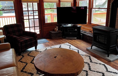 Lake Harmony Cottage | September Special - Weekend & Weekday rates