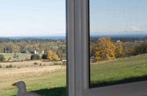 Sequim House | Sequim View Suite on Bell Hill - Strait Vista