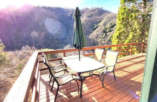 Camp Nelson Cabin | Sequoia Oaks