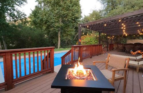 Three Rivers House | Sequoia Zen River House