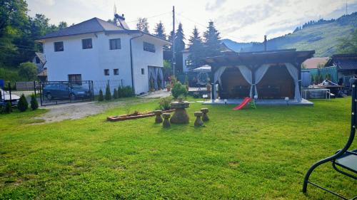 Brosteni Hotel | Serbeca