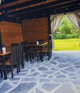 Brosteni Hotel | Serbeca