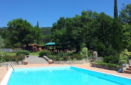 Prato Villa | Serena Bed and Breakfast, A small corner of paradise in the Tuscan hills