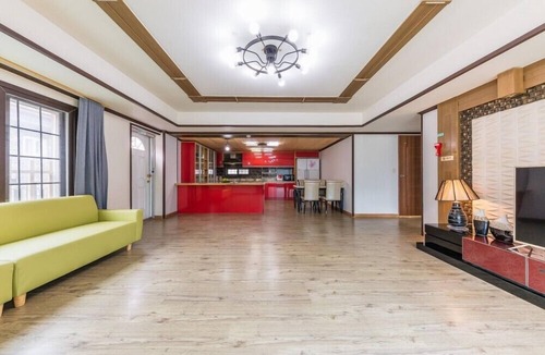 Deokhyeon House | Serence Pension