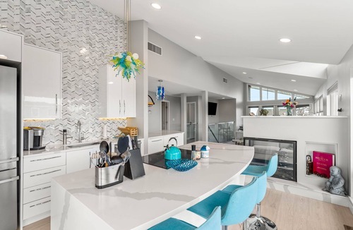 Salisbury House | Serendipity Beach Retreat | Rooftop Decks W/Views