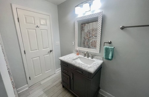 Ashland City House | Serendipity Farm has country charm, Just North of Nash, Sleeps 10 w/pool.