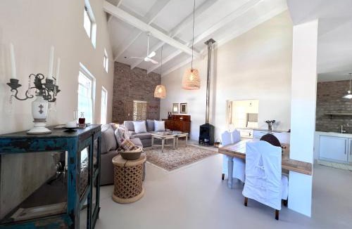 Prince Albert Apartment | Serendipity Guest Cottage