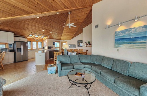 Duck House | Serendipity - Oceanfront, Duck, 5 BR, 4.5BA, Private Pool & Hot Tub