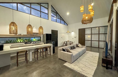 Sukawati Villa | Serene 2BR Villa - Infinity Pool & Green Views