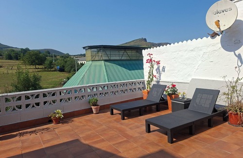 Pesquera House | Serene 3-bedroom country house in charming Ventorrillo awaits you. With terrace.