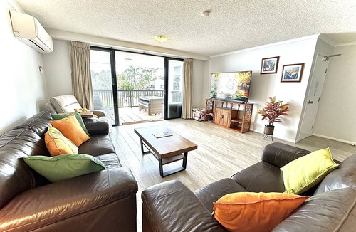 Marcoola Apartment | Serene 3BR Beachfront Retreat – Relax & Reconnect