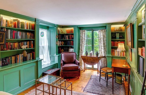 Middlefield House | Serene and Historic Farmhouse in the Berkshires