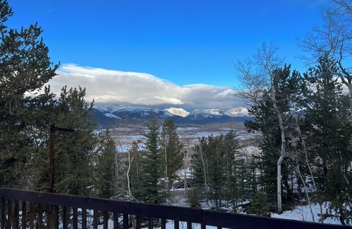 Michigan Hill Cabin | Serene and Peaceful Cabin 50 mins to Breckenridge