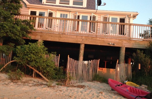 Onancock Cottage | Serene Bayfront Cottage on Private Beach - Waterfront Beach House