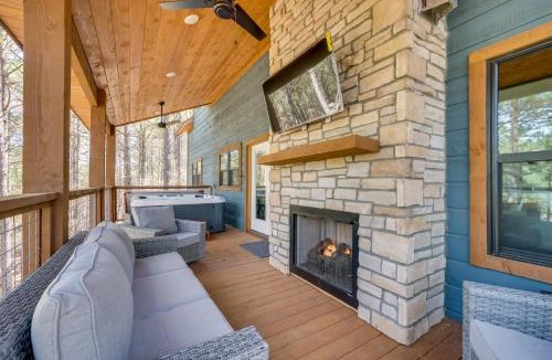 Broken Bow House | Serene Broken Bow Cabin w/Hot Tub & Fire Pit!
