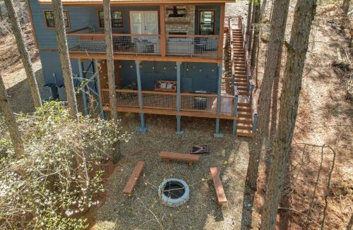 Broken Bow House | Serene Broken Bow Cabin w/Hot Tub & Fire Pit!
