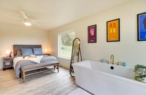 Burnet House | Serene Burnet Getaway w/Buchanan Lake Views!