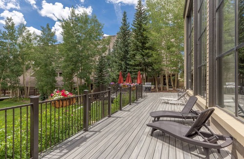 Keystone Condo | Serene Condo Surrounded by Nature, 5-Min Drive to Ski Village. PET FRIENDLY!