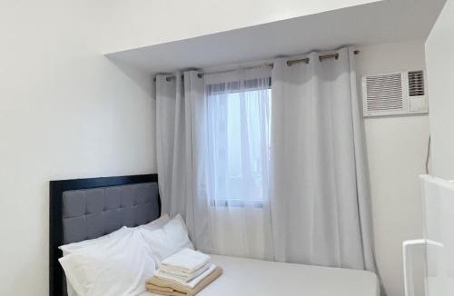 Ermita Apartment | Serene Condo Unit in Front of US Embassy