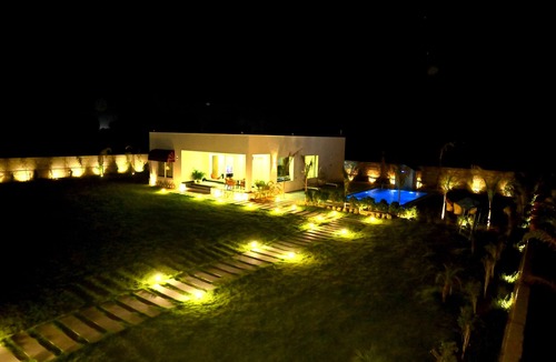Jaipur Villa | Serene environment with lush green garden. Pollution free environment