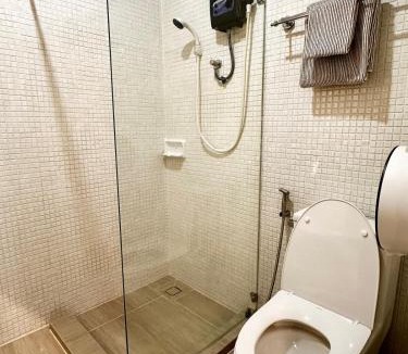 Lat Yao Apartment | Serene Escape 2 mins from SRT Wat Samien Nari