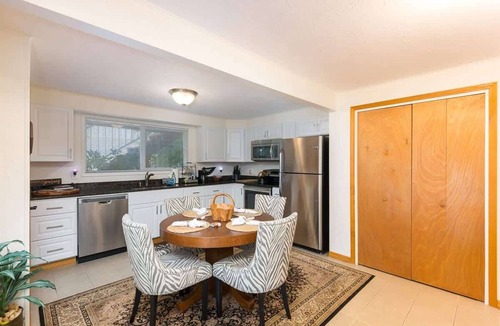 Sequim Apartment | Serene Escape at Ramblin Rose #3 Peaceful Retreat