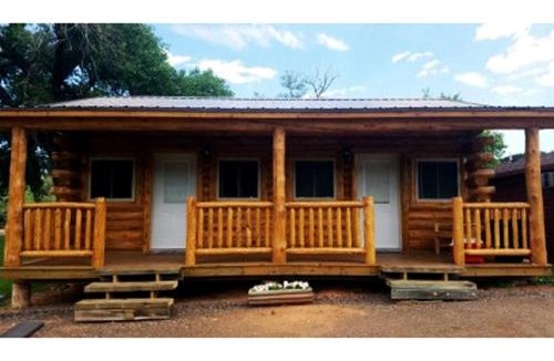 Sturgis House | Serene Family-Friendly Cabin with Resort-Style Amenities Near Black Hills in Sturgis, South Dakota