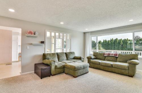 Forest Grove House | Serene Forest Grove Home w/Deck & Stunning Views!