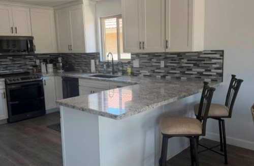 Cottonwood House | Serene Lakefront Home in Adult Resort Community of Cottonwood in Sun Lakes!