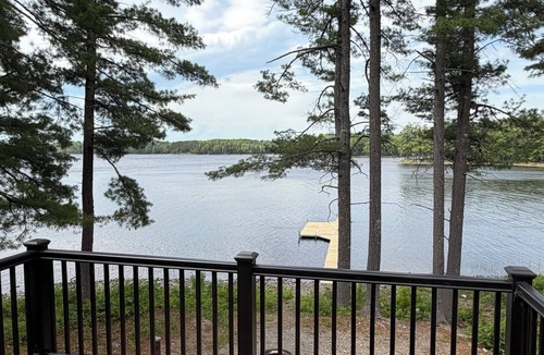 Bradley House | Serene Lakefront Retreat - 3 bedroom, pet-friendly, private, boat access