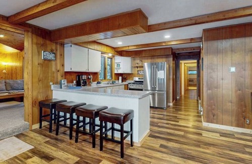 Lake Tomahawk House | Serene Lakefront Home with Fire pit, Dock, WIFI, & Dog-Friendly