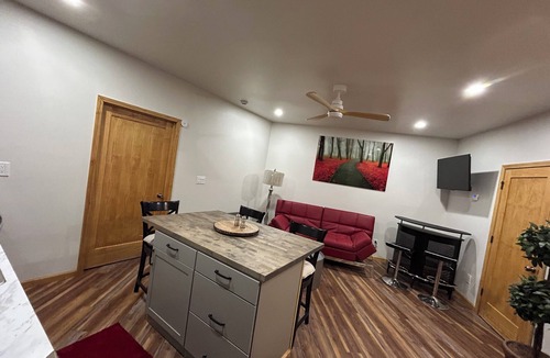 Reed Creek Apartment | Serene Lakeside 2-bdrm Geo Dome Getaway Surrounded by Nature
