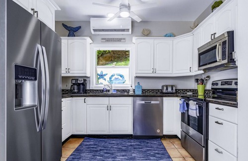 Estate Caret Bay Apartment | Serene Luxury at Whale Watch – Your Island Oasis