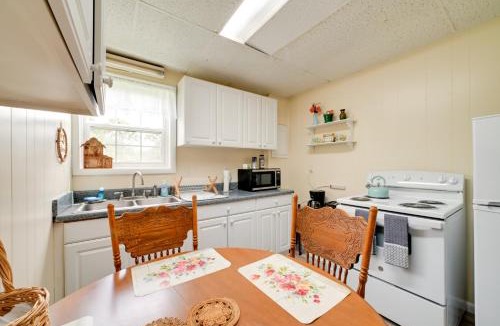 McEwen House | Serene McEwen Cottage ~ 2 Mi to Golf Course!