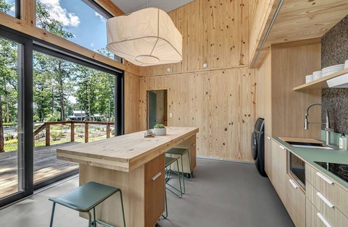 Tracy City Cabin | Serene Modern Tiny Home with Fiery Gizzard Reservoir Views Near Tracy City | Tennessee