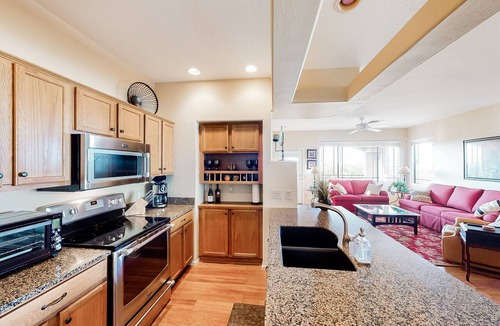 Rancho Vistoso Condo | Serene mountain view condo with balcony, patio, washer/dryer, & board games