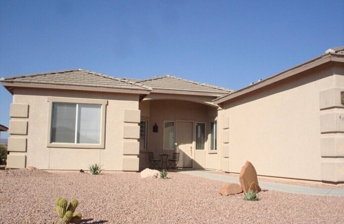 Verde Santa Fe House | SERENE OASIS 2 bed 2 bath. Clean, private & inviting. Backing onto 16th hole