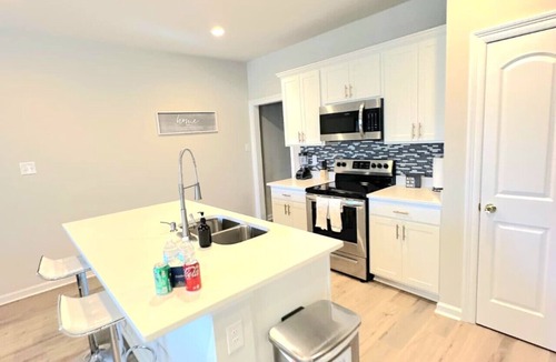 Highlands - Perkins Villa | Serene Oasis for Deep Relaxation Near LSU - CL5628