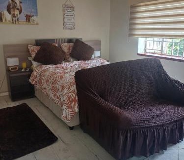 Germiston House | Serene on 5 Cologne