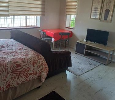 Germiston House | Serene on 5 Cologne