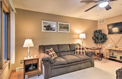 Orchard Park Apartment | Serene Orchard Park Apartment: Large Yard & Patio!