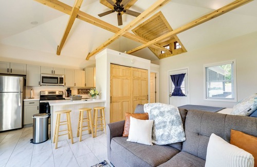 St. Clair Apartment | Serene Riverfront St. Clair Studio: Walk to Dtwn!