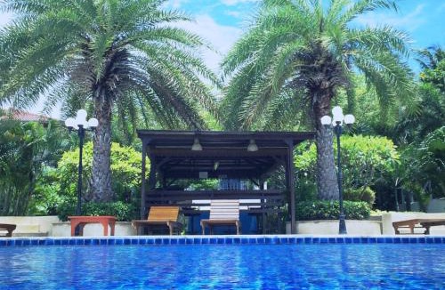 Bang Lamung Hotel | Serene Sands