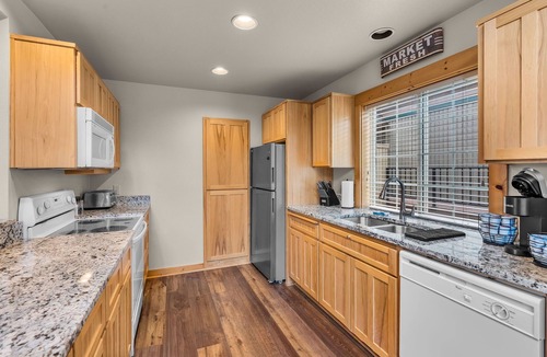 Redmond Ski Chalet | Serene & Secluded Eagle Crest Chalet