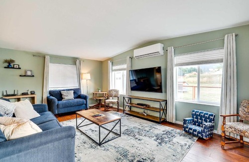 Sequim House | Serene Sequim Retreat w/Deck: Pets Welcome!