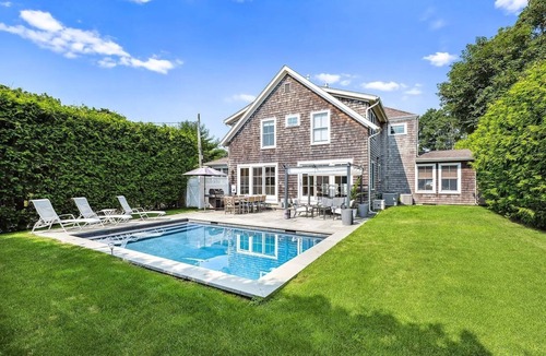 Village of Southampton House | Serene Southampton Village Retreat